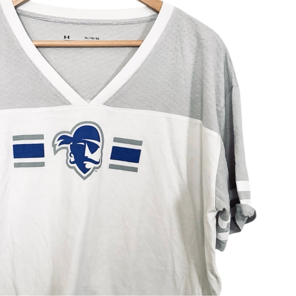 Under Armour Seton Hall Pirates Loose Crop Top